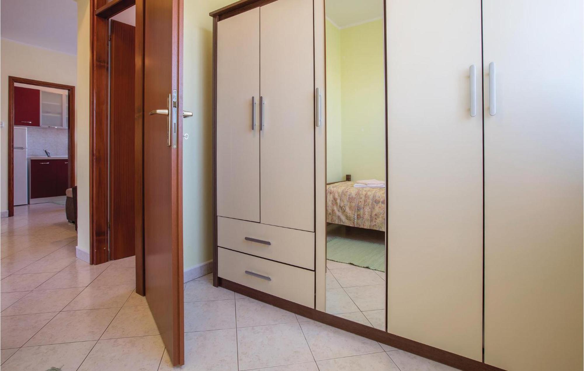 Amazing Apartment In Porec With Kitchen Exterior photo